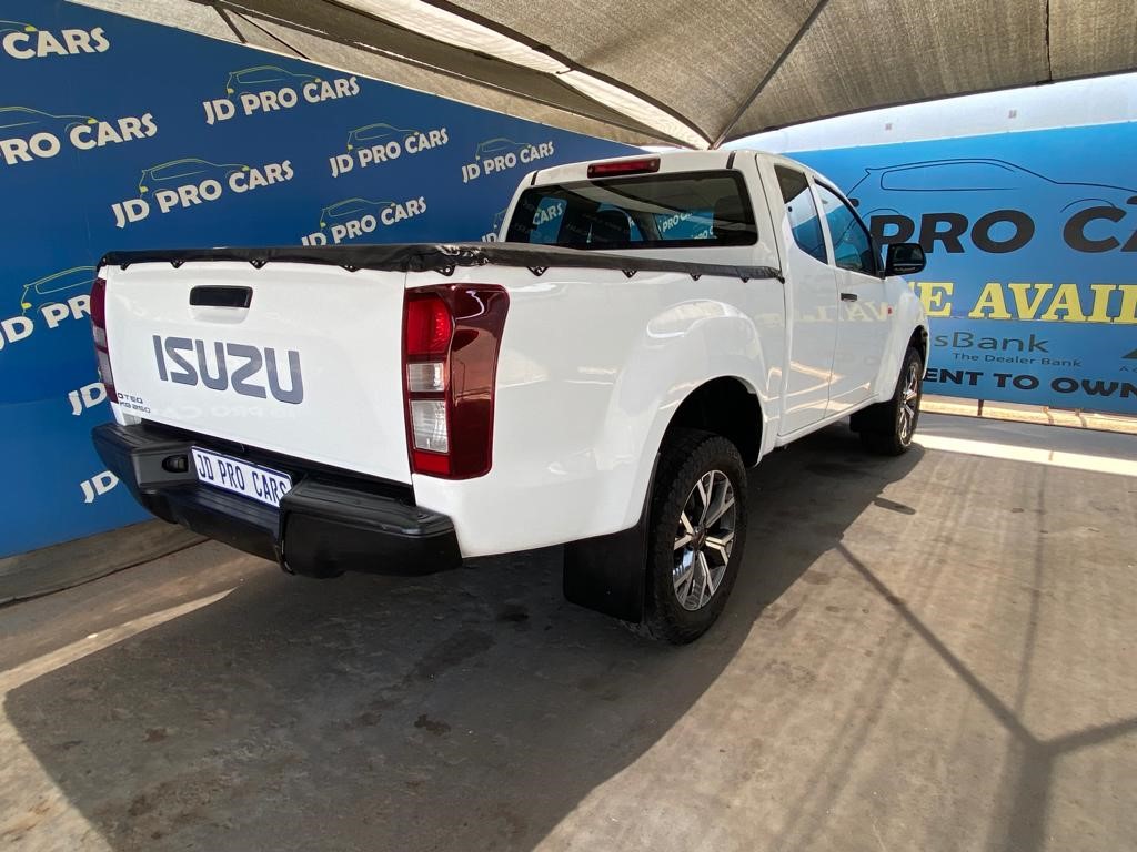 2018 Isuzu KB250 D-MAX Extended Cab – JD Pro Cars